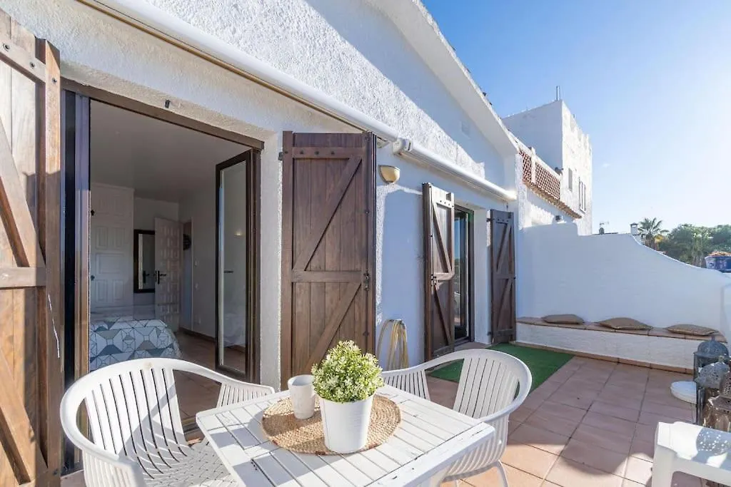 2027 Casa De Pescador Con 3 Habitaciones, Piscina Y Amarre By Homeselectspain Empuriabrava Nyaraló